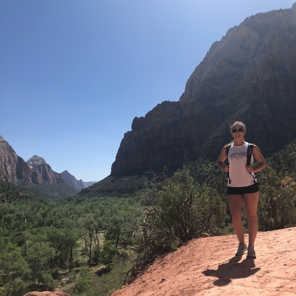 Mellin is LIVE!!! 🔥💕🛍️ LIKE FOR NOTIFICATION - Picture 5 of 6